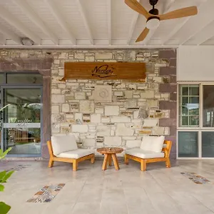 Otel Navalia, Foça